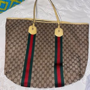 👛 HUGE Gucci  tote